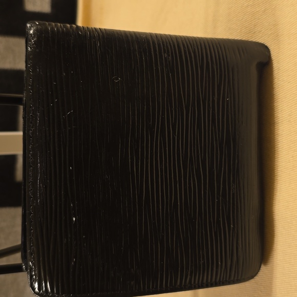 Louis Vuitton Men's Black Wallet - Picture 3 of 8